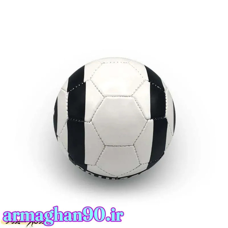 توپ کوچک فوتبال برای هواداران دربی استار