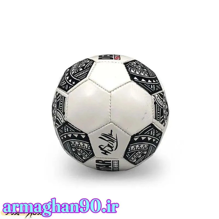 توپ کوچک فوتبال برای هواداران دربی استار